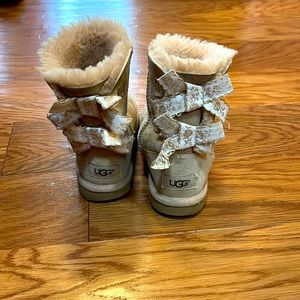 Ugg boots girls